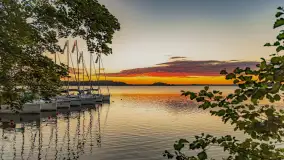 Wschód słońca nad jeziorem Mamry, Stanica Wodna Kietlice, sierpień 2023 r. - zdjęcie 27