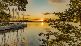 Wschód słońca nad jeziorem Mamry, Stanica Wodna Kietlice, sierpień 2023 r. - zdjęcie 20