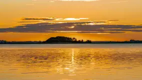 Wschód słońca nad jeziorem Mamry, Stanica Wodna Kietlice, sierpień 2023 r. - zdjęcie 36