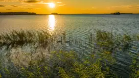 Wschód słońca nad jeziorem Mamry, Stanica Wodna Kietlice, sierpień 2023 r. - zdjęcie 26