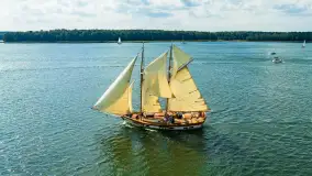 Oldtimery na Kisajnie widoczne z lotu ptaka, sierpień 2023r. - zdjęcie 20