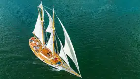 Oldtimery na Kisajnie widoczne z lotu ptaka, sierpień 2023r. - zdjęcie 6