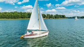 Oldtimery na Kisajnie widoczne z lotu ptaka, sierpień 2023r. - zdjęcie 9