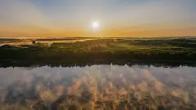 Wrześniowy i mglisty wschód słońca nad jeziorem Mój - zdjęcie 65