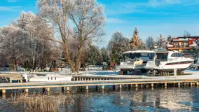 Mazurska biała jesień w porcie Ognisty Ptak, listopad 2023 r. - zdjęcie 3