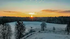 Wschód słońca w okolicach wsi Podlasie, grudzień 2023 r. - zdjęcie 38