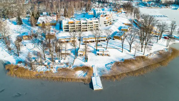 Zimowa wersja Kisajna, porty w zatoce Tracz, styczeń 2024 r. - zdjęcie 2