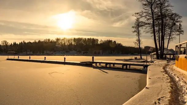Stranda w mrozie i śniegu, styczeń 2024 r.