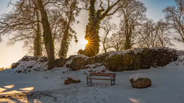 Zamek Krzyżacki, a teraz kościół w Bezławkach w zimowej scenerii, styczeń 2024 r. - zdjęcie 7