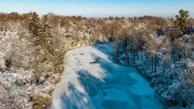 Zimowa rzeka Dajna niedaleko Wilkowa, styczeń 2024 r. - zdjęcie 22
