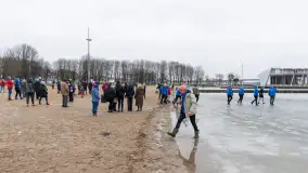 Morsy z Giżycka tradycyjne zatańczyły poloneza, styczeń 2024 r. - zdjęcie 4