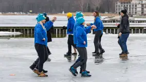 Morsy z Giżycka tradycyjne zatańczyły poloneza, styczeń 2024 r. - zdjęcie 50