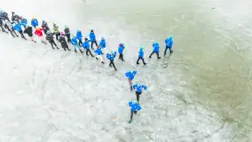 Morsy z Giżycka tradycyjne zatańczyły poloneza, styczeń 2024 r. - zdjęcie 55