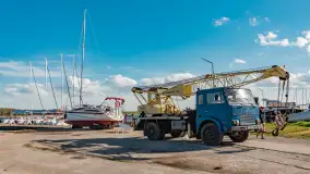 Słoneczne popołudnie w Marina Sośnica w Rynie, kwiecień 2024 r. - zdjęcie 2