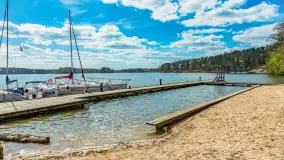 Zdjęcia: Atrakcyjne noclegi w domkach nad jeziorem Nidzkim: Ośrodek Wypoczynkowy Wodnik - zdjęcie 22