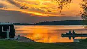 Zachód słońca nad jeziorem Święcajty, kwiecień 2024 r. - zdjęcie 36