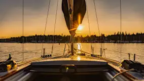 Zachód słońca nad jeziorem Ryńskim z pokładu żaglówki, czerwiec 2024 r. - zdjęcie 21