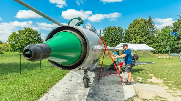 Muzeum Wilcze Lotnisko: Skarbnica Pamiątek po Polskich Dywizjonach Lotniczych - zdjęcie 10