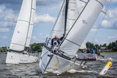 Polska Liga Sterników w Jeziorak Yacht Club: Innowacyjny Inkubator Żeglarstwa Regatowego - zdjęcie 19