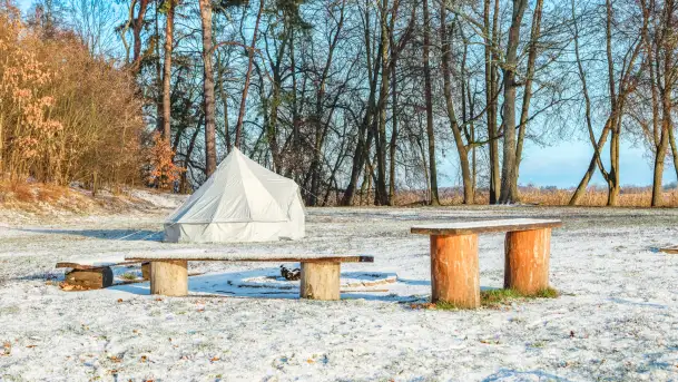 Zimowe mobilne biuro Mazury24, czyli Arek na biwaku, grudzień 2024 r.