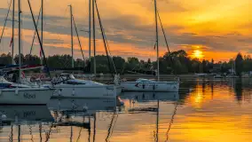 Zachód słońca nad jeziorem Bocznym w Rydzewie, maj 2024 r. - zdjęcie 14