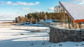 Niedzielne, zimowe popołudnie w Wilkasach nad Niegocinem, luty 2025 r. - zdjęcie 56