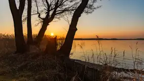 Zachód słońca nad jeziorem Tałty, luty 2025 r. - zdjęcie 1