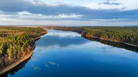 Pole namiotowe Flosek nad jeziorem Bełdany, luty 2025 r. - zdjęcie 1