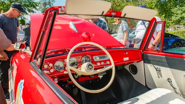 Zlot Samochodów Zabytkowych w Kruklankach, czerwiec 2025 r. - zdjęcie 11