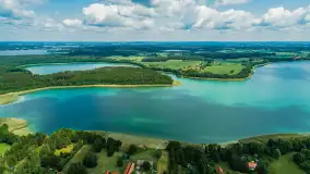 Jezioro Harsz położone blisko północnych szlaków WJM z drona - zdjęcie 6