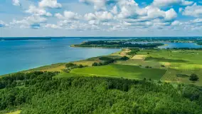 Jezioro Harsz położone blisko północnych szlaków WJM z drona - zdjęcie 29