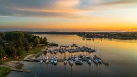 Zachód słońca nad jeziorem Bocznym, Rydzewo z lotu ptaka, lipiec 2025 r. - zdjęcie 25