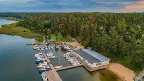 Resort Niegocin po zachodzie słońca na zdjęciach, sierpień 2025 r. - zdjęcie 10