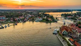 Mikołajki po zachodzie słońca z drona, sierpień 2025 r. - zdjęcie 29