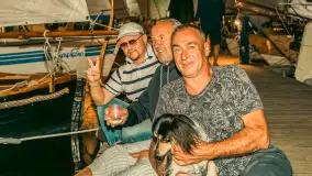 XXVI Zlot Klubu Jacht Oldtimer - nocne podniesienie żagli 2025 - zdjęcie 16