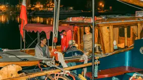 XXVI Zlot Klubu Jacht Oldtimer - nocne podniesienie żagli 2025 - zdjęcie 22