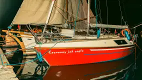 XXVI Zlot Klubu Jacht Oldtimer - nocne podniesienie żagli 2025 - zdjęcie 44