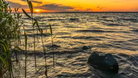 Zachód słońca nad jeziorem Śniardwy, Szeroki Ostrów, czerwiec 2025 r. - zdjęcie 34