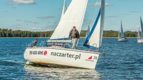 Jezioro Kisajno pełne jachtów, trwa żeglarski wrzesień 2025 - zdjęcie 18