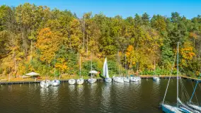 Barwy jesieni nad jeziorem Nidzkim i portem Pod Dębem, październik 2025 r. - zdjęcie 7