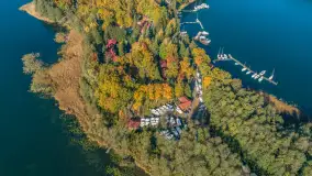 Jesień nad jeziorem Kisajno w Pięknej Górze, październik 2025 r. - zdjęcie 30