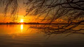 Zachód słońca nad jeziorem Niegocin, listopad 2025 r. - zdjęcie 11