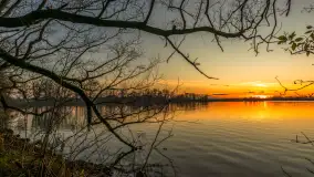 Zachód słońca nad jeziorem Niegocin, listopad 2025 r. - zdjęcie 20