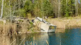 Niewielkie jezioro niedaleko śluzy Długopole, kwiecień 2025 r. - zdjęcie 19