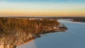 Zachód słońca nad jeziorem Nidzkim, Ruciane Nida z drona, styczeń 2026 r.  - zdjęcie 8