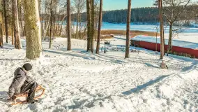 Wodnik nad jeziorem Nidzkim w zimowej scenerii, styczeń 2026 r. - zdjęcie 62