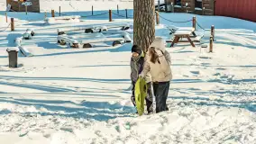 Wodnik nad jeziorem Nidzkim w zimowej scenerii, styczeń 2026 r. - zdjęcie 6