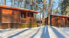 Wodnik nad jeziorem Nidzkim w zimowej scenerii, styczeń 2026 r. - zdjęcie 63