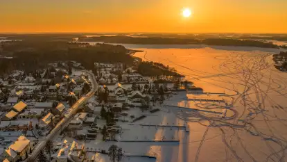 Zachód słońca nad jeziorem Bocznym z drona, styczeń 2026 r.