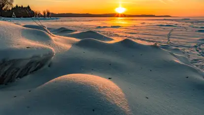 Zachód słońca nad jeziorem Śniardwy, styczeń 2026 r.